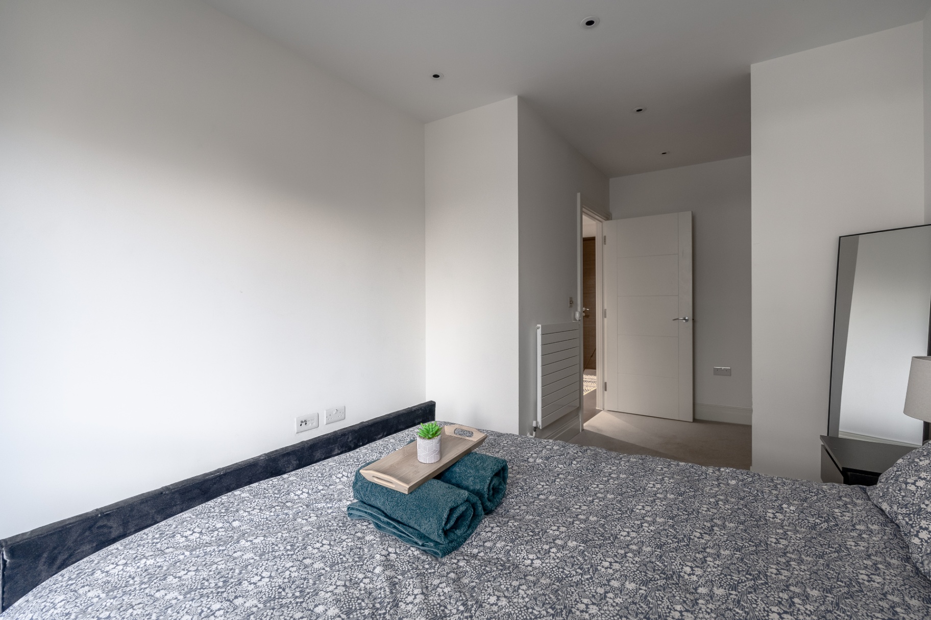 Modern One-Bedroom Apartment interior 69
