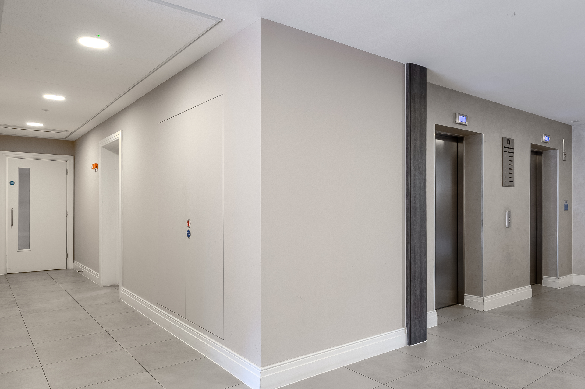 Modern One-Bedroom Apartment interior 4